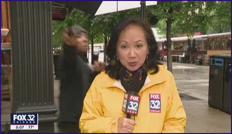 Chicago police believe man pointed gun at FOX 32 crew during a live report in River North