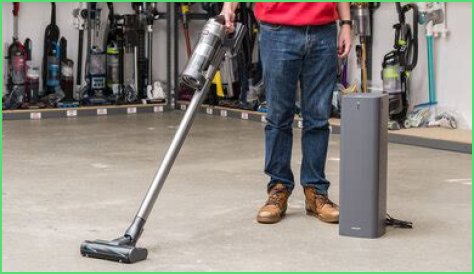 Dyson V8 vs Samsung Jet 75 Side-by-Side Vacuum Comparison
